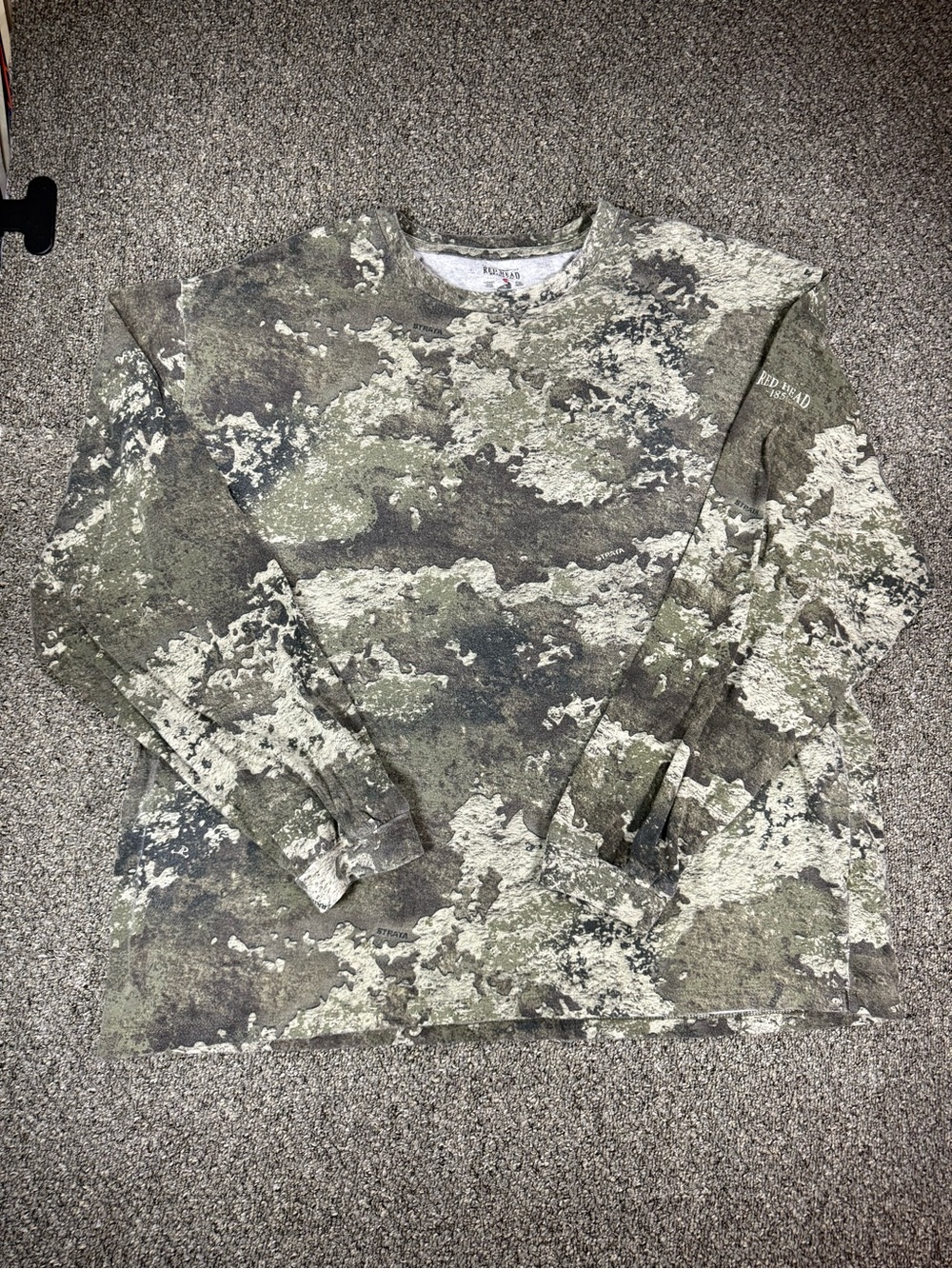 RedHead Men's Long Sleeve Camo Tee - Olive & Gray